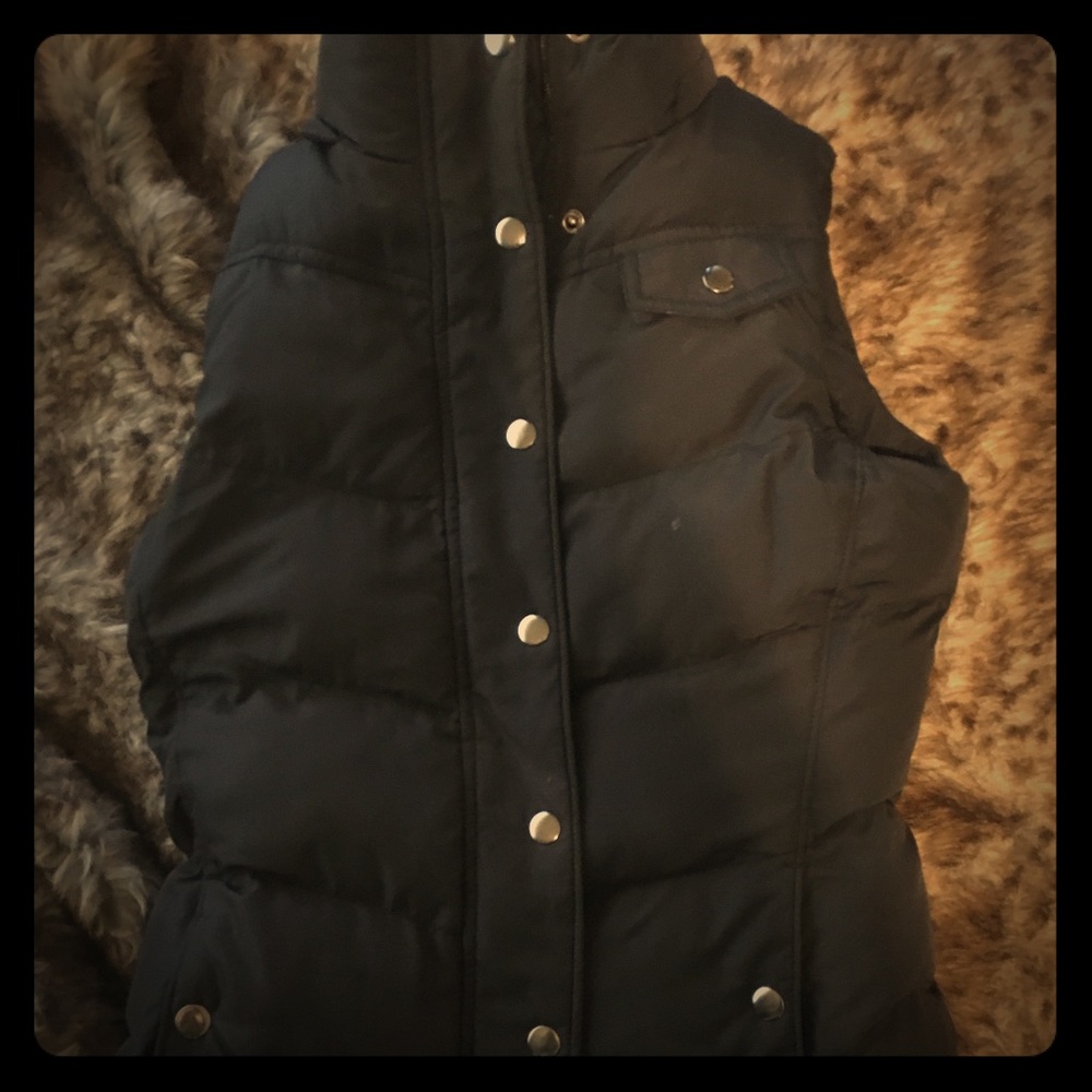 Banana Republic Puffer Vest